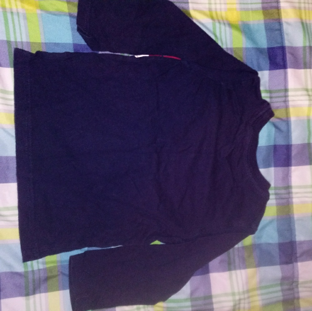 ⭐BUNDLE OF 2⭐ Long Sleeve T-Shirts - Picture 2 of 3